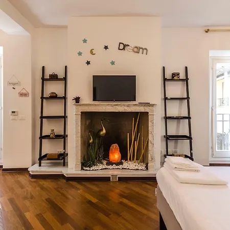Mar9, Elegant Studio In The City Center *