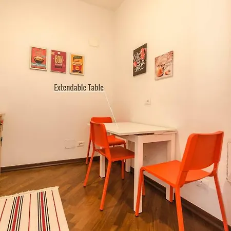 Апартаменты Mar9, Elegant Studio In The City Center